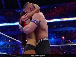 WWE स्टार जॉन सीना और निक्की की सगाई होते ही सब बच्चा-बच्चा क्यों चिल्ला रहे हैं! WWE स्टार जॉन सीना और निक्की की सगाई होते ही सब बच्चा-बच्चा क्यों चिल्ला रहे हैं!