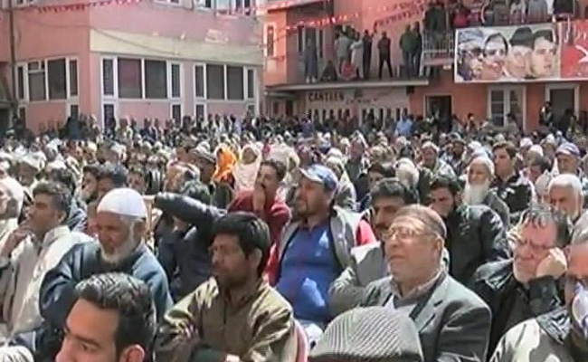 With Muted Campaigning For By-Polls, Kashmir Parties Face Twin Challenges