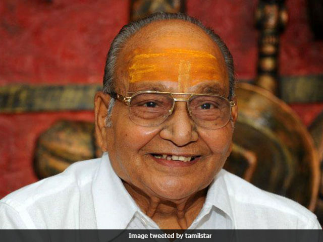K Vishwanath Receives Dadasaheb Phalke Award; Kamal Haasan Congratulates Him