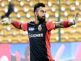 RCBvsMI:चोट से उबरे विराट कोहली भी खेलने के लिए तैयार, डिविलियर्स के साथ विपक्षी टीमों के लिए बन सकते हैं परेशानी! RCBvsMI:चोट से उबरे विराट कोहली भी खेलने के लिए तैयार, डिविलियर्स के साथ विपक्षी टीमों के लिए बन सकते हैं परेशानी!