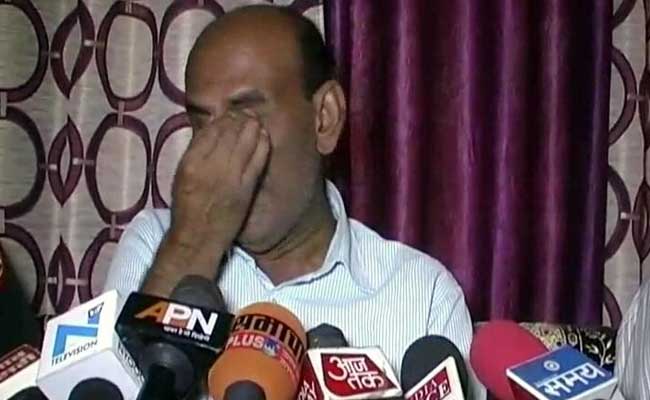 'Kept Telling Him, Get Married': Father Of Officer Killed In Kupwara Attack