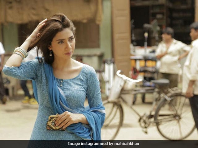 Mahira Khan Shares Throwback Pic From Sets Of Raees