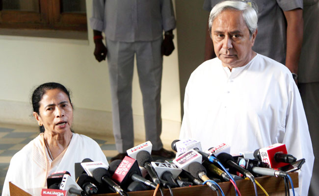 Join Hands, Says Mamata Banerjee To Regional Parties As BJP Surges In Bengal