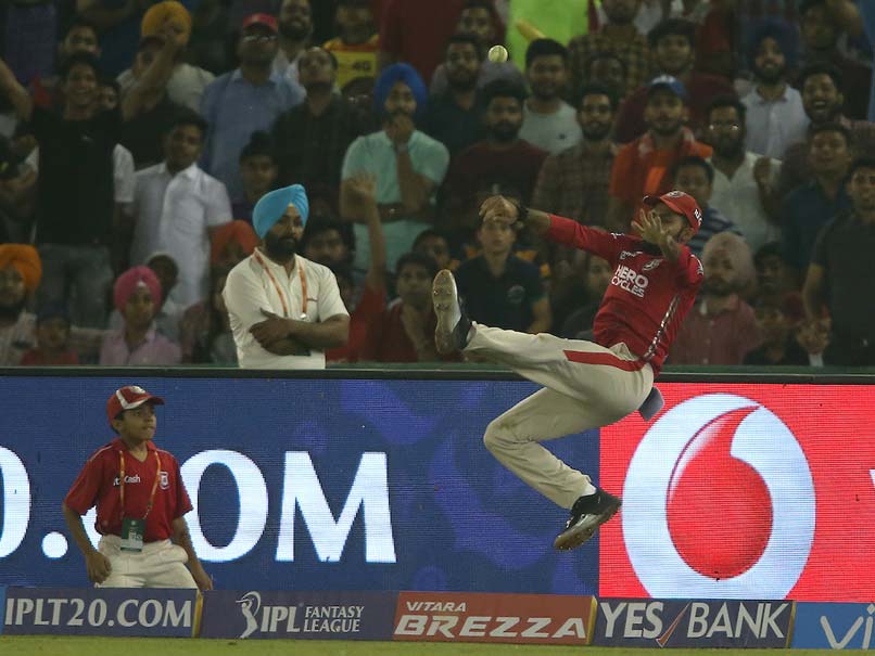 IPL 2017: Kings XI Punjab's Manan Vohra Shows Off Tremendous Fielding Skills Vs Sunrisers Hyderabad