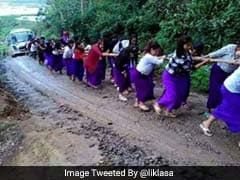 Viral: Manipur Schoolgirls Pull Bus Out Of Mud. 'Girl Power' Says Twitter