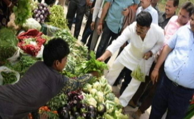 किसान आंदोलन: कई राज्‍यों में दूध की किल्‍लत, सब्जियों के दाम भी बढ़े