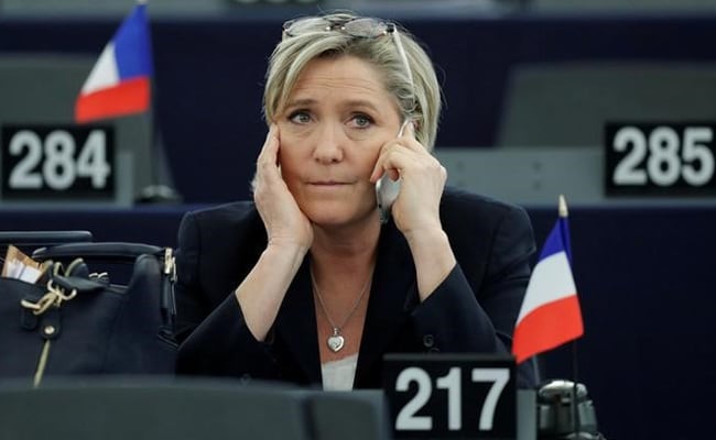 France: Far Right Marine Le Pen's Party Calls EU Flag 'Oligarchic Rag'