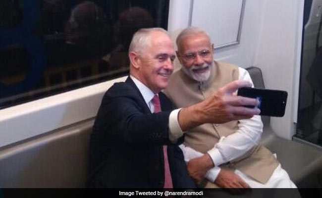 modi turnbull selfie