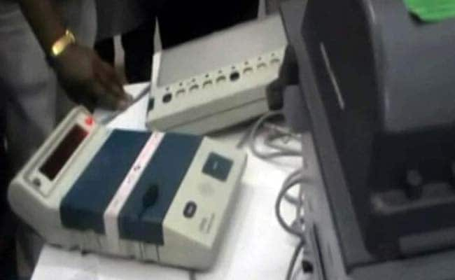 After Doubts Over Madhya Pradesh EVM, Poll Commission To Fly In Officers