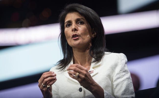 Nikki Haley critica a Donald Trump por su edad en la convención conservadora de EE. UU.