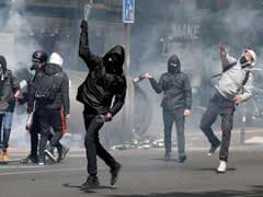 French Elections Polarises Society, Riot Like Situation On Paris Streets