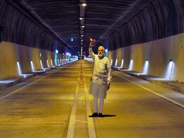 Opinion: PM Makes No Inroads Into Kashmir's Hearts And Minds Opinion: PM Makes No Inroads Into Kashmir's Hearts And Minds