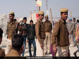 'डर' से मिली प्रेरणा, एकतरफा आशिक ने किया लड़की के पति पर दो जानलेवा हमला 'डर' से मिली प्रेरणा, एकतरफा आशिक ने किया लड़की के पति पर दो जानलेवा हमला