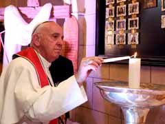 Pope Francis Celebrates Mass In Egypt, Urges Unity Against Fanaticism