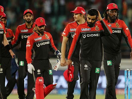 IPL 10 : प्लेऑफ में पहुंचने के लिए कम से कम चाहिए 16 अंक, इस रेस में फंसी ये 3 टीमें...