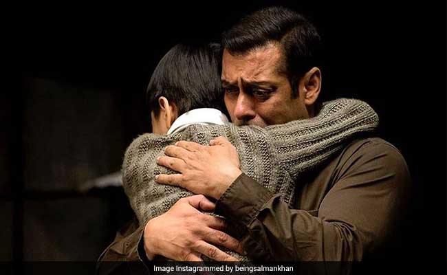 Tubelight Poster: इस बार सामने आया सलमान खान का चेहरा