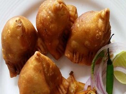 National Samosa Week To Be Celebrated In UK: 3 Things That Make A Perfect Samosa National Samosa Week To Be Celebrated In UK: 3 Things That Make A Perfect Samosa
