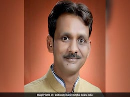 MCD Polls 2017: Swaraj India Candidate Claims To Be Beaten Up By Congress Workers MCD Polls 2017: Swaraj India Candidate Claims To Be Beaten Up By Congress Workers