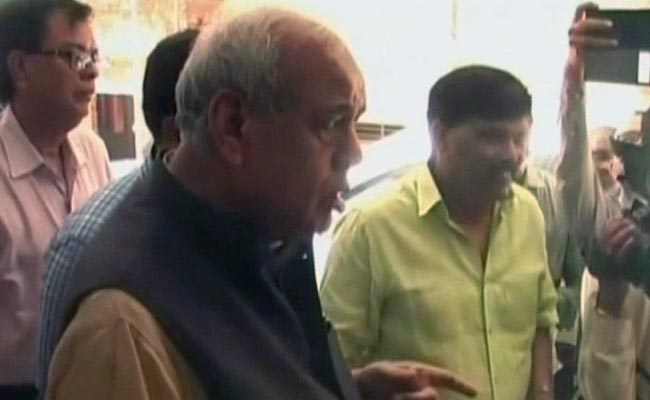 'No Wonder This Office Is Dirty': UP Minister Humiliates Disabled Worker 'No Wonder This Office Is Dirty': UP Minister Humiliates Disabled Worker