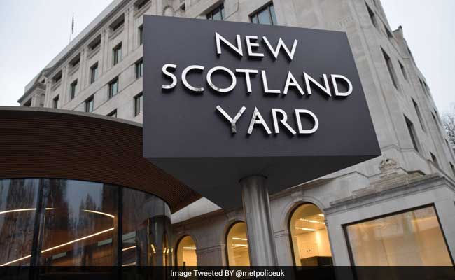 Scotland Yard Guard To Protect Queen's Household Cavalry