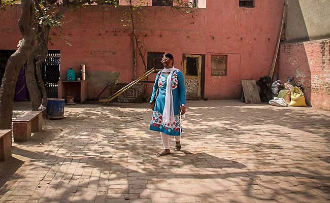 नौ साल में हुईं 19 सर्जरी...शायना के जज्बे को नहीं जला पाया तेजाब...