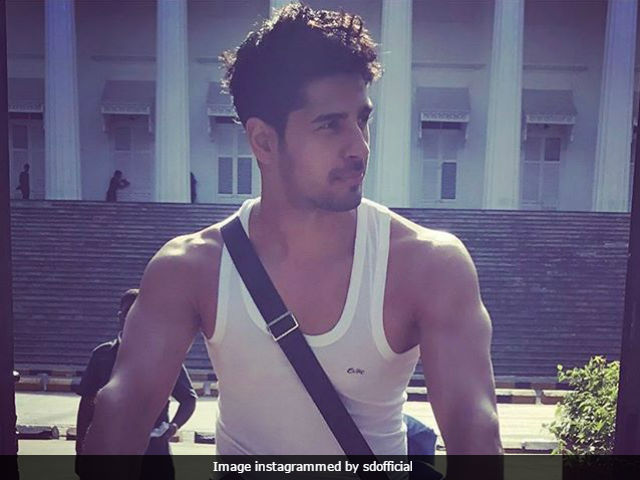 <i>Aiyaary</I>: Sidharth Malhotra Says He Is 'Thrilled' To Work With Neeraj Pandey