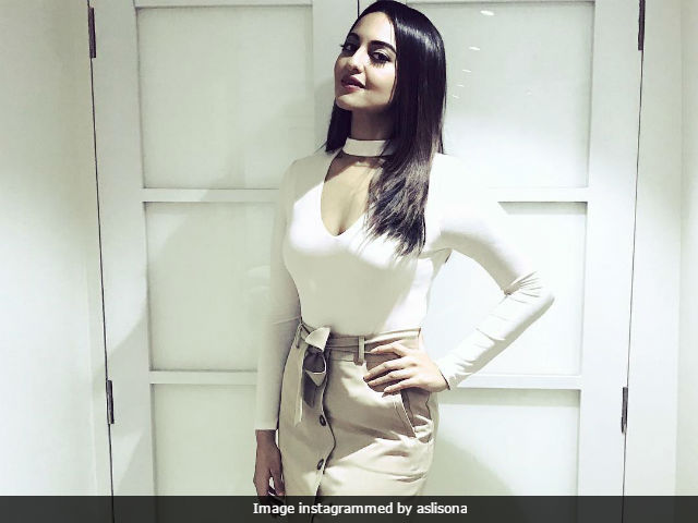 Sonakshi Sinha Says She Doesn't Believe In Pleasing Everyone