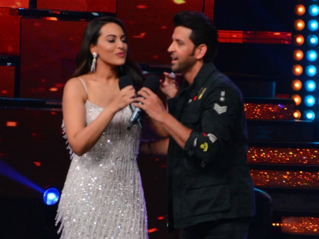 Hrithik Roshan Wants Sonakshi Sinha's Autograph For Being An 'Inspiration'