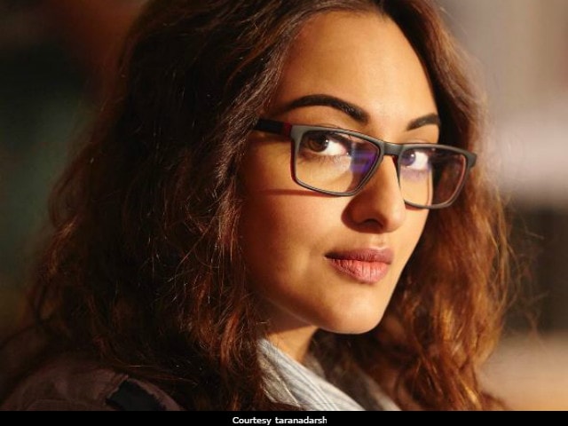 Noor Box Office Collection Day 2 Sonakshi Sinha S Film Makes Rs 3 43 Crore