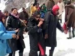 As Heatwave Continues, Tourists Flee To Snow-Clad Mountains Of Kashmir