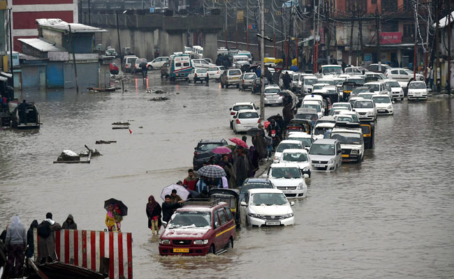 PM Narendra Modi Speaks To Mehbooba Mufti On Flood Situation In Jammu And Kashmir