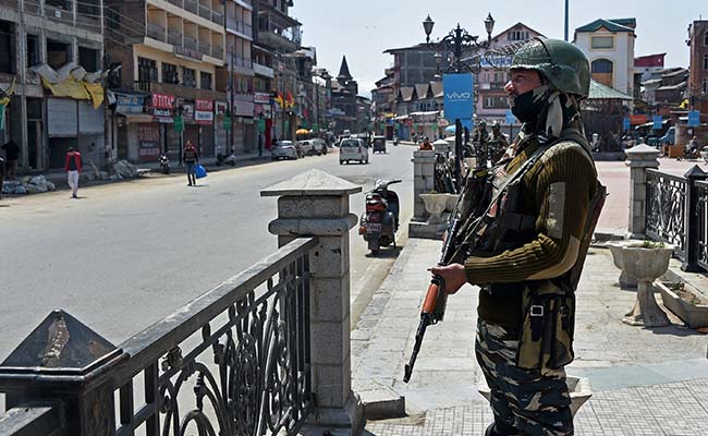 Re-Poll At Srinagar's 38 Booths Today, Separatists Call For Shutdown