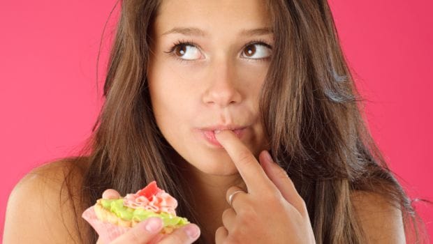 5 Warning Signs That Show You're Having Too Much Sugar!