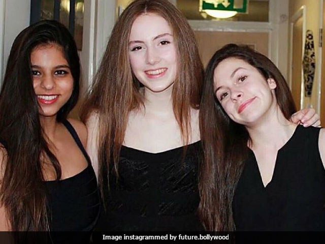 Viral Pics: Shah Rukh Khan's Daughter Suhana At A Party With Friends