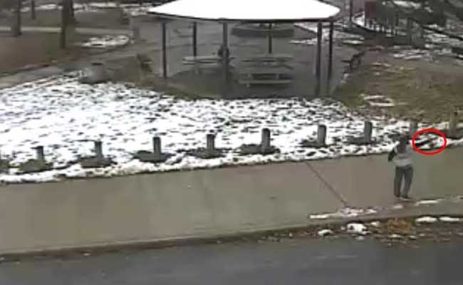 Cleveland Officer In Tamir Rice Shooting 'Did Not Know Was Kid': Video