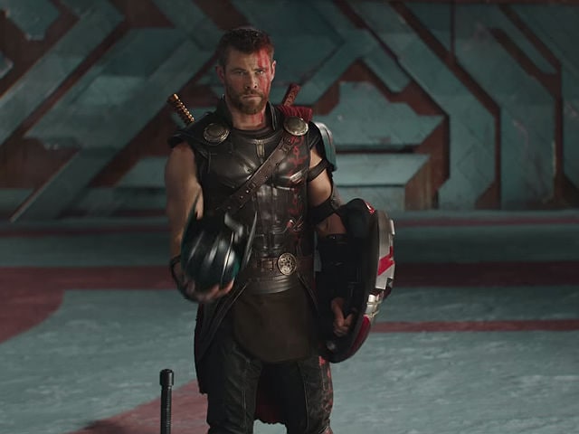 Thor: Ragnarok Trailer - Thor (Minus Hammer And Hair) Vs Hulk. And Loki?