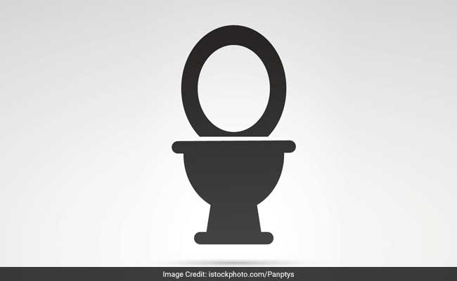 खचाखच भरी ट्रेन में टॉयलेट तक नहीं जा पाए, अब रेलवे को देना पड़ेगा हर्जाना