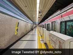 Tokyo Subway Stops For 10 minutes Over North Korea Missile Scare