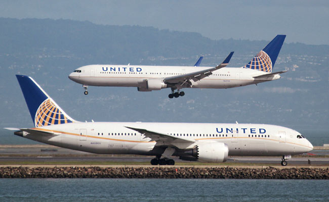 United Changes Crew Booking Policy After Passenger Dragged Off Plane