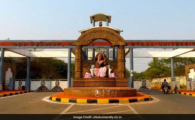 Utkal University Vice Chancellor Sits On Fast For Peace In Campus
