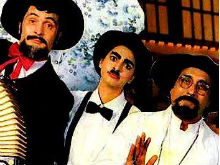 Rishi Kapoor Shares Throwback Pic With Vinod Khanna From Good Old <i>Eena Meena Deeka</i> Days