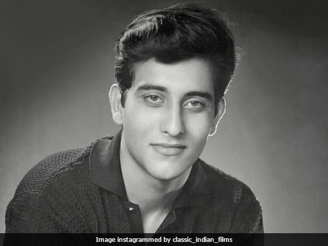 Vinod Khanna Dies. 'Will Miss You,' Tweet Rishi Kapoor, Rajinikanth