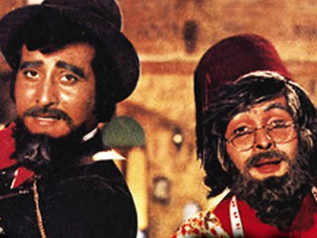 Rishi Kapoor Shares Throwback Pic With Vinod Khanna From Good Old Eena Meena Deeka Days
