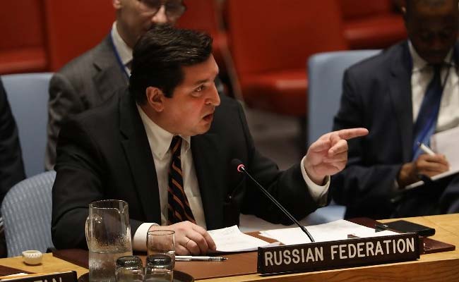 रूसी राजनयिक ने उंगली दिखाते हुए कहा रूस का अपमान करने की जुर्रत मत करना