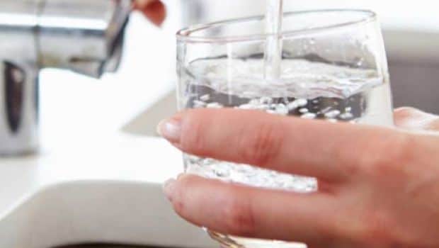 5 Reasons Why You Should Not Drink Chilled Water This Summer