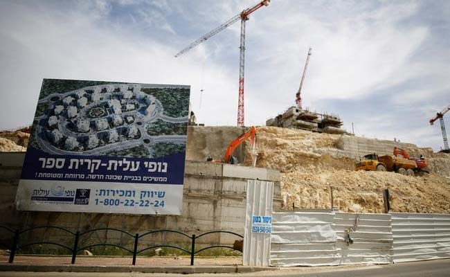 As Israeli Settlement Growth Slows, Some Drift Away