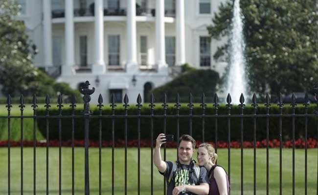 White House Sidewalk To Be Closed To Public Permanently