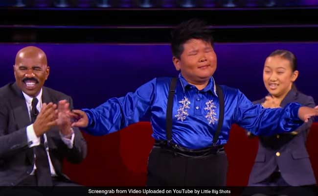 Viral video: इस बच्चे का डांस देखकर हंसने को मजबूर हो जाएंगे आप Viral video: इस बच्चे का डांस देखकर हंसने को मजबूर हो जाएंगे आप