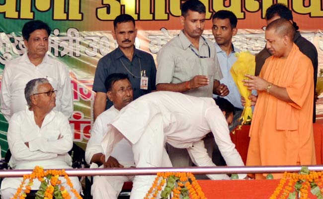 UP Legislator, Accused Of Killing Wife, Shares Stage With Yogi Adityanath