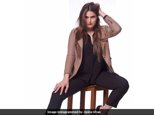 Zarine Khan Has Been Up All Nights Lately. Here's What She's Been Doing